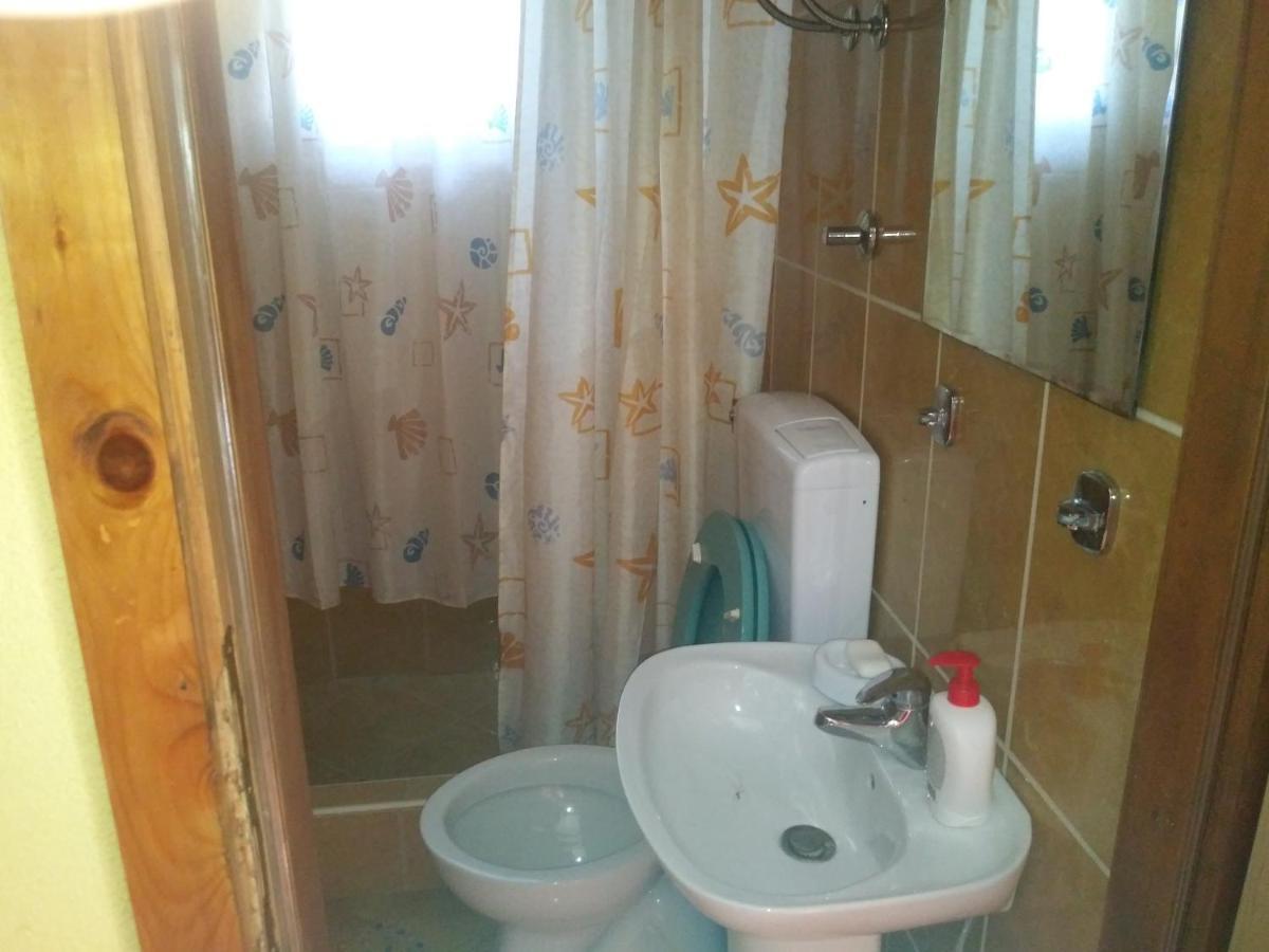 Ribarska Vila Donje Lohovo Bagian luar foto
