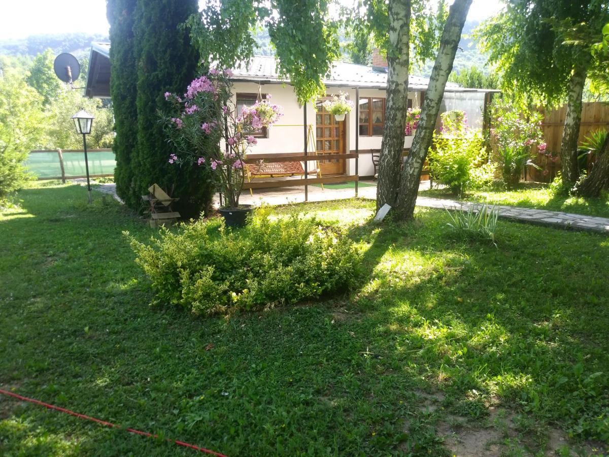 Ribarska Vila Donje Lohovo Bagian luar foto