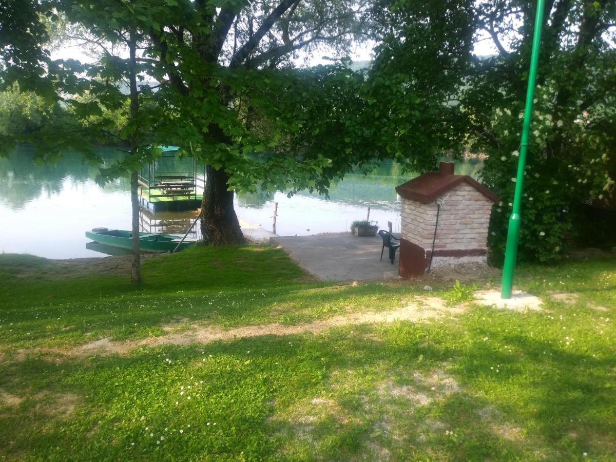 Ribarska Vila Donje Lohovo Bagian luar foto