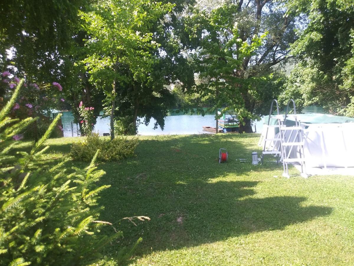 Ribarska Vila Donje Lohovo Bagian luar foto
