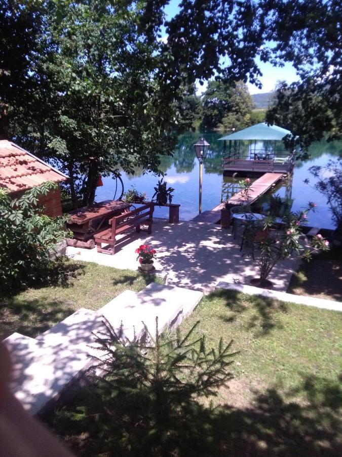 Ribarska Vila Donje Lohovo Bagian luar foto